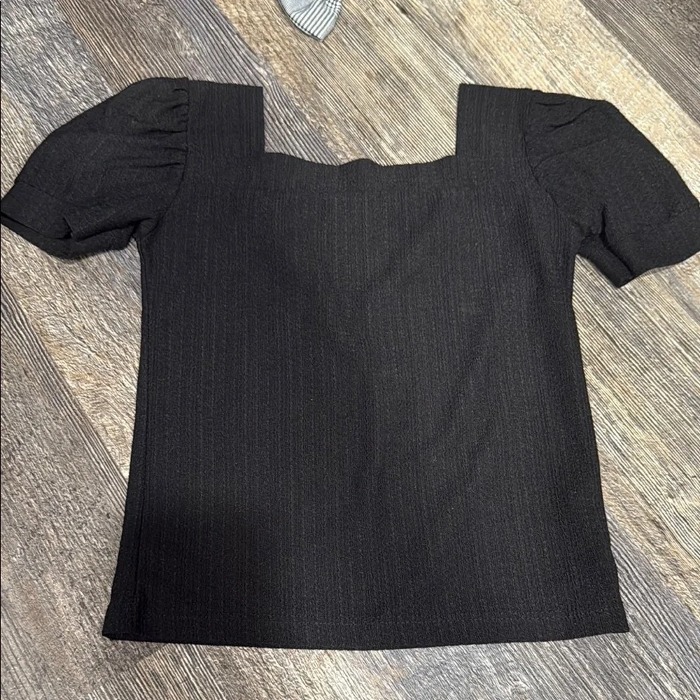 N/A stylish black